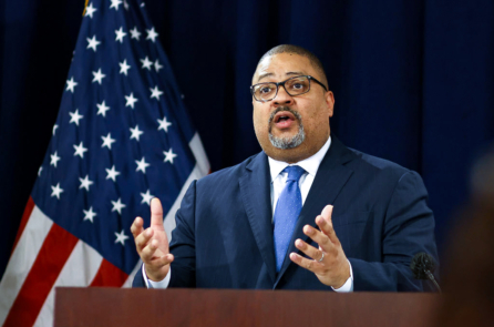 Nguồn tin cho biết Biện lý Quận Manhattan sẽ xuất hiện trước Quốc hội vào tháng Bảy