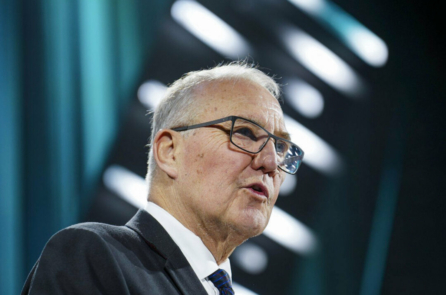 Các bộ trưởng quốc phòng Canada-Trung Quốc gặp nhau tại Singapore khi căng thẳng về Đài Loan gia tăng