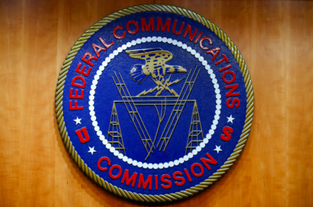 FCC kết thúc chương trình trợ cấp Internet cho 23 triệu người Mỹ