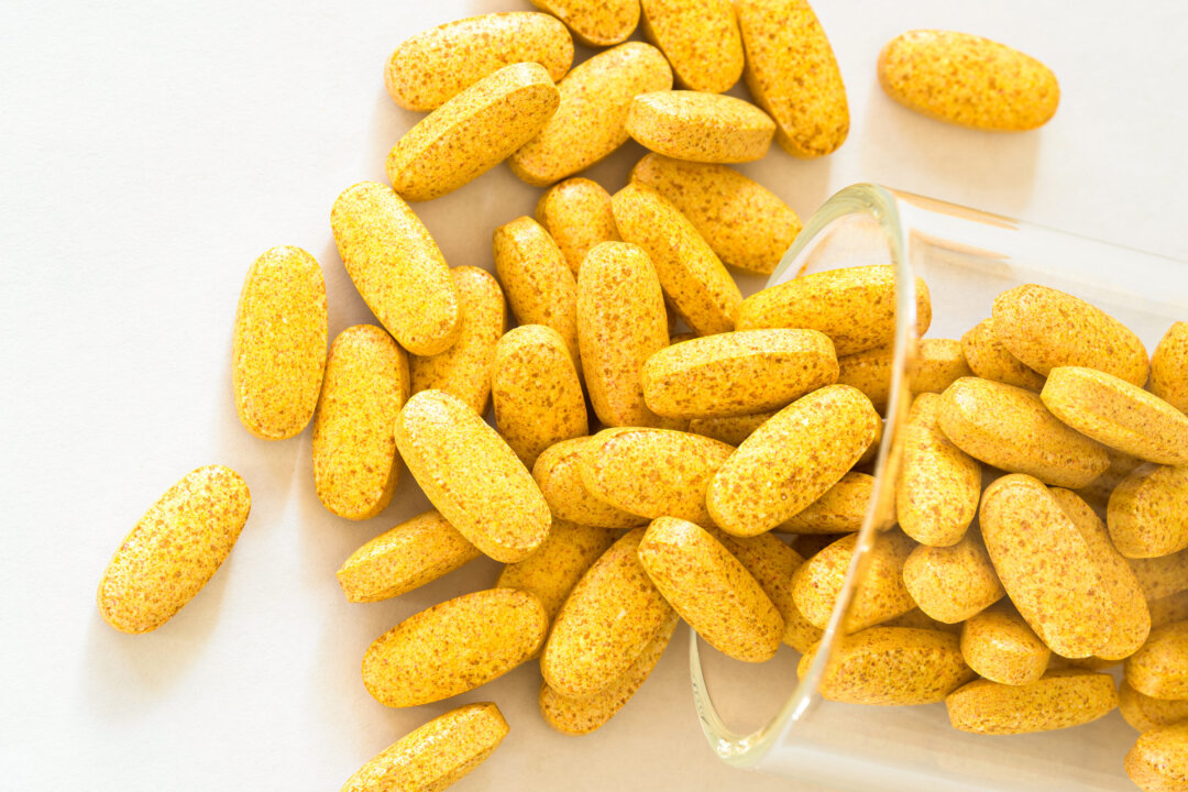Vitamin B giúp làm chậm sự tiến triển của bệnh Parkinson