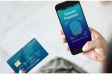 Việt Nam: Nhiều người gặp khó khăn trong ngày đầu xác thực sinh trắc học qua ứng dụng ngân hàng