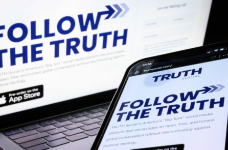 Ủy ban Chứng khoán và Giao dịch Hoa Kỳ kiện một cựu giám đốc điều hành đã đưa Trump Media lên sàn giao dịch