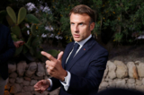Tổng thống Pháp Emmanuel Macron đã phát biểu trước giới truyền thông tại Hội nghị Thượng đỉnh G7 được tổ chức tại khu nghỉ dưỡng Borgo Egnazia, Savelletri, gần Bari, Ý, hôm 14/06/2024. (Ảnh: Ludovic Marin/AFP qua Getty Images)