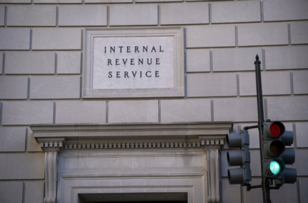 IRS cảnh báo các chuyên gia thuế về các hình thức lừa đảo mới liên quan đến AI, thư điện tử đánh cắp thông tin