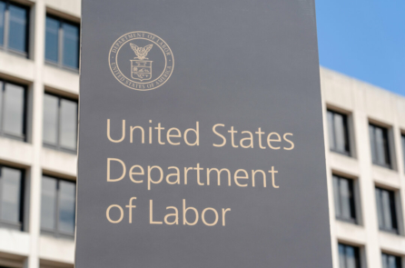 Số người Mỹ nhận trợ cấp thất nghiệp tăng lên cao nhất trong vòng nhiều năm