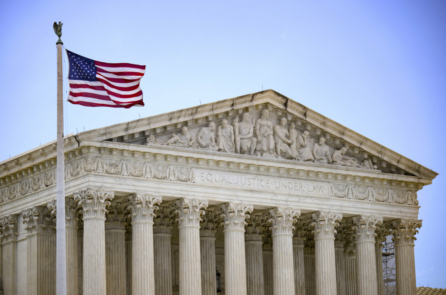 Vụ kiện bầu cử liên bang: Tối cao Pháp viện Hoa Kỳ ra phán quyết cựu TT Trump có được một số quyền miễn trừ