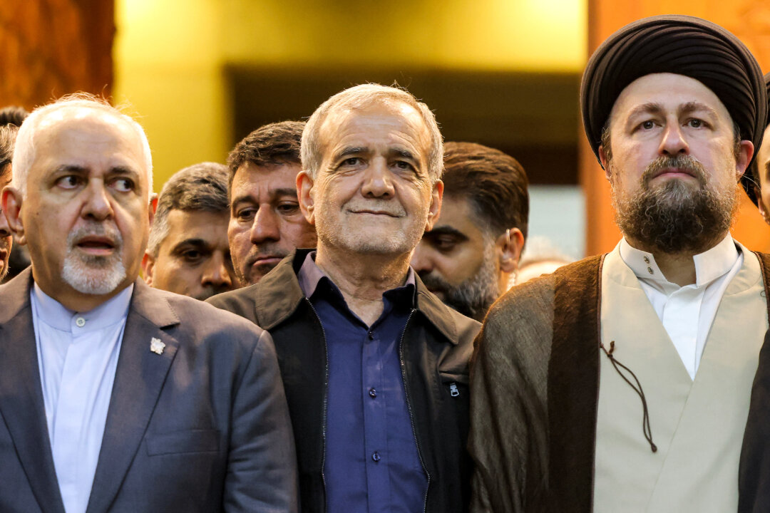 Bầu cử ở Iran: Ông Pezeshkian thắng cử, thay thế vị tổng thống qua đời sau tai nạn trực thăng