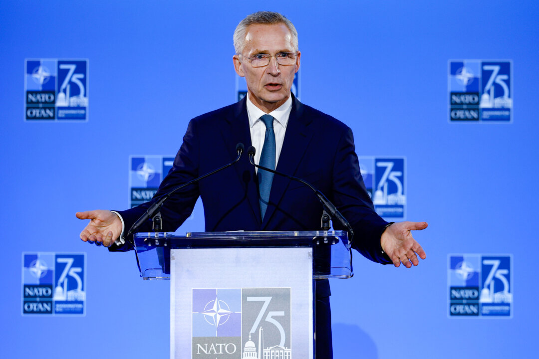 Tổng Thư ký NATO Jens Stoltenberg tổ chức một cuộc họp báo tại Hội nghị thượng đỉnh NATO 2024 ở Hoa Thịnh Đốn hôm 10/07/2024. (Ảnh: Kevin Dietsch/Getty Images)