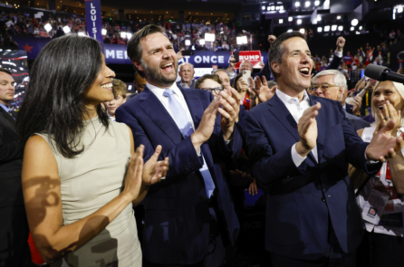 Cựu TT Trump chọn Thượng nghị sỹ JD Vance làm ứng cử viên liên danh tranh cử tổng thống năm 2024