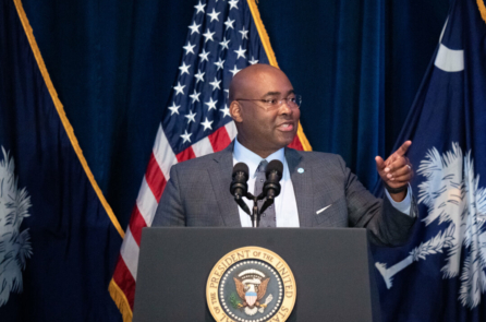 Ủy ban Quốc gia Đảng Dân Chủ thông qua chương trình hoạt động của đảng năm 2024