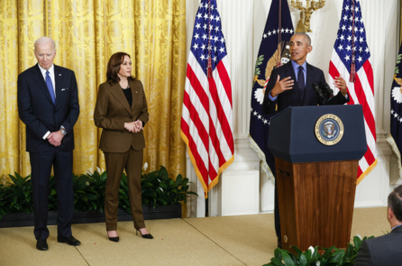 Ông Obama đưa ra tuyên bố ủng hộ bà Harris tranh cử tổng thống